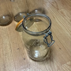 ガラス瓶　4つ
の画像