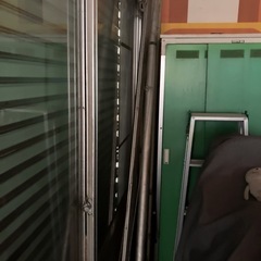 鉄屑、座卓、ガラクタ、無料で引き取り出来る方お願い致します！の画像