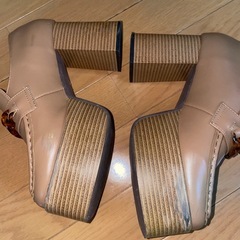 CECIL McBEE べっ甲チェーン付チャンキーヒールローファー 厚底の画像