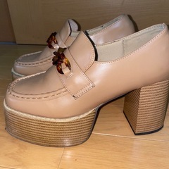 CECIL McBEE べっ甲チェーン付チャンキーヒールローファー 厚底の画像