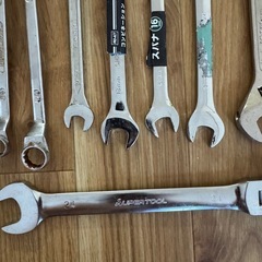 各小道具 まとめ売り提示価格、1本売りは100円の画像