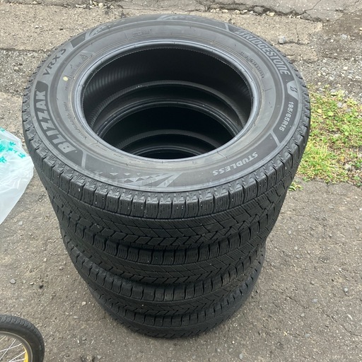195/65R15 ブリヂストンVRX3