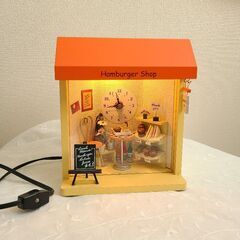 ドールハウスみたいな可愛い置き時計の画像