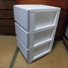 【中古】ニトリ　引出衣装ケース　チェスト　３段の画像