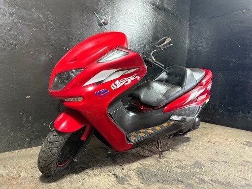 ★支払総額5.5万円★激安バイク続々入荷中！ なんでも買取ます！ ヤマハ マジェスティC 赤 SG03J 外観良好！ フロントマスク！ 社外ステップ！ 社外ハンドル！ 社外マフラー！ エアロパーツ！ フェンダーレス！ 社外リアサス！