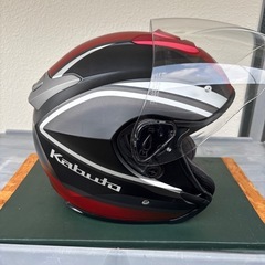 kabuto ヘルメットの画像