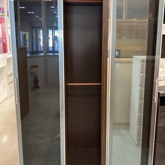 取りに来れる方限定！ワードローブです！の画像
