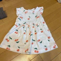 80から９０女の子洋服とパジャマ
の画像