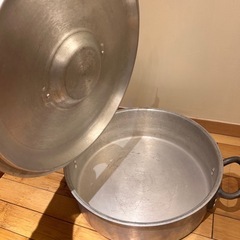 業務用　でかい鍋
の画像