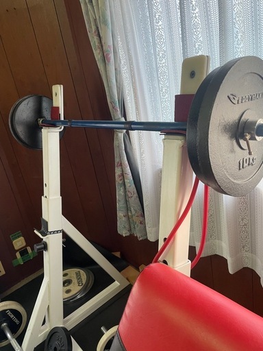 トレーニングマシーン　
