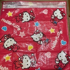 ハローキティのピクニックマットの画像