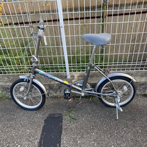 美品 折りたたみ自転車 16インチ 未登録品　