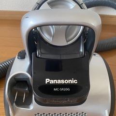パナソニックのサイクロン式掃除機の画像