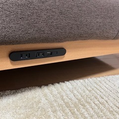 天然木　北欧風　ソファー　可変式　ベッド可　USBポート付き　　12月引き取り希望ですの画像