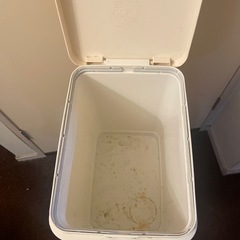 無料　ニトリ ２段ゴミ箱　スリム分別ペール2段(36L)の画像