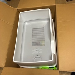 新品猫用デオトイレ(ユニチャーム ) ワイド本体 付属品猫砂など(チャリティ)の画像
