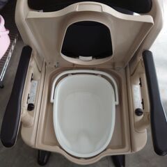 ポータブル トイレの画像