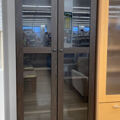 A-335　★ジモティ割引あり★【リユースのサカイ野々市店】　扉付本棚 ハイタイプ ブラウン　77(幅)×31(奥行き)×189(高さ)cm ※クリーニング済みの画像