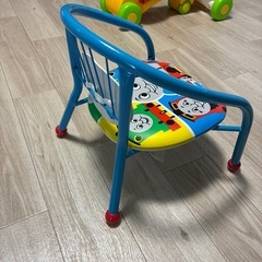 トーマスマメ椅子の画像