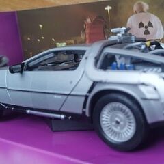QR付の正規品　1:24 WELLY DeLorean Time Machineの画像