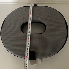 美品 ニトリ オフィス クッション O型の画像