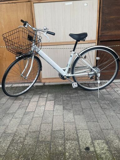 リサイクルショップどりーむ荒田店　No535 自転車　シティサイクル　２７インチ　ギア切り替え付き♪　LEDライト付き♪　鍵付き♪