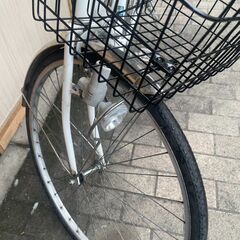 リサイクルショップどりーむ荒田店　No535 自転車　シティサイクル　２７インチ　ギア切り替え付き♪　LEDライト付き♪　鍵付き♪の画像