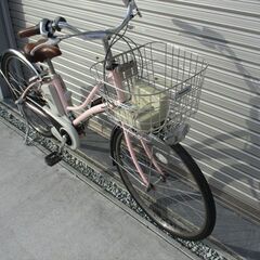 E588　★整備済み　中古電動自転車　パナソニック　ViViラッテ　ピンク★【26インチ　13.2Ah４点灯】の画像