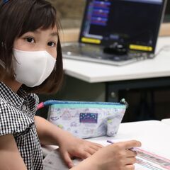 マインクラフトの世界で楽しみながらプログラミングを学べる教室の画像