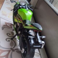 ライセンス取得品　KAWASAKI Ninja ZX-6R 1:12の画像