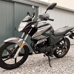 ヤマハ FAZER125 (YS125)