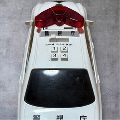 パトカーおもちゃの画像