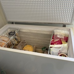 業務用冷凍庫冷凍ストッカー　ホワイトの画像