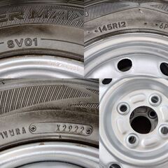 2022年製 145R12 ダンロップスタッドレスとホイールのセット　軽トラック等②の画像