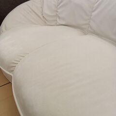 ★ジモティ割あり★  2人掛けソファー ホワイト H47×D85×W119 クリーニング済み TK6823の画像