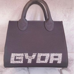 GYDA ハンドバッグ 黒 ストーン装飾の画像