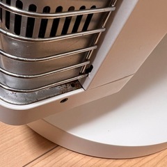 •ダイキン遠赤外線セラムヒーター 2019年ERFT11WS-Wの画像