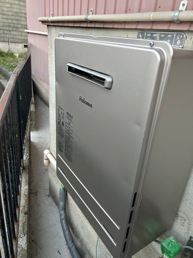 都市ガス給湯器　配管工事