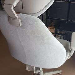 IKEA GRUPPSPEL（グンナレード ベージュ）ゲーミングチェアの画像