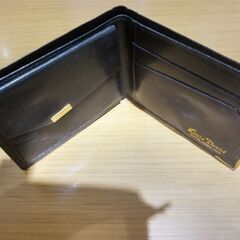 Louis Daniel 黒 二つ折り財布の画像