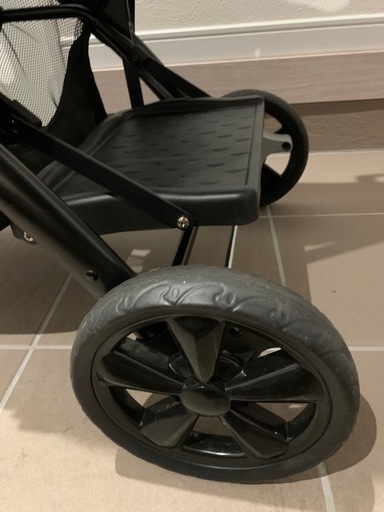 【取引き中】ほぼ新品　カトージ　２人でゴーDX 双子ベビーカー