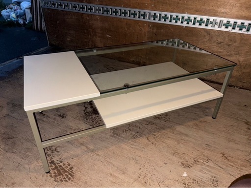 ニトリ ガラステーブル