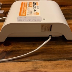 壁掛け式セラミックヒーターの画像
