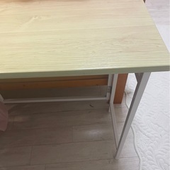 折りたためる机　（中古)の画像