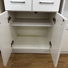 【ドリーム川西店御来店限定】☆ジモティー見たよ♪割引☆ ニトリ ニトリ/2枚扉食器棚 バンダ  クリーニング済み 【99560000025939】の画像