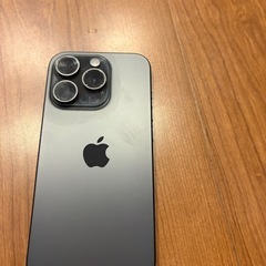 iPhone15Pro 128GB 美品　箱と未使用充電器つきつきの画像