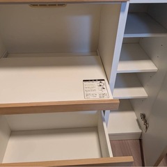カップボード 美品　幅85cm 奥行き38cm　高さ181cmの画像