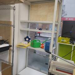 スチールラック（サイズ4種類）、分解して運べます。　カラーボックス（黄緑・白）の画像