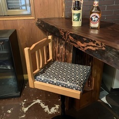 カウンターチェア5脚＋1脚の画像