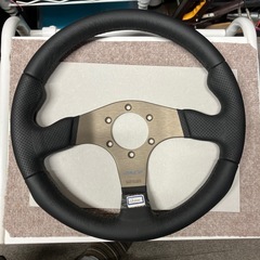 新品モモステアリングボス付
の画像